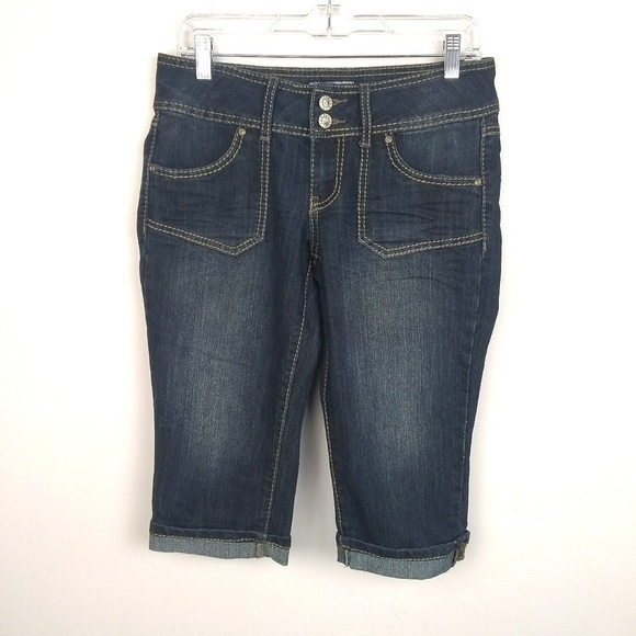NWOT SO Jean Capri's | sz 9 - Picture 1 of 3